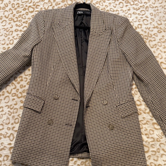 Zara Jackets & Blazers - Zara Monochrome Checkered Blazer